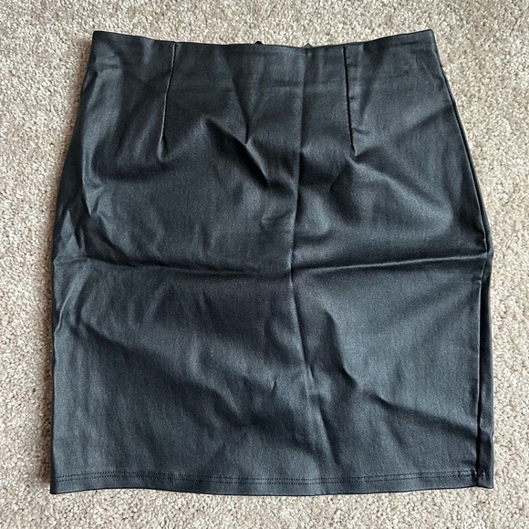 Windsor Dresses & Skirts - Windsor Black Pencil Skirt